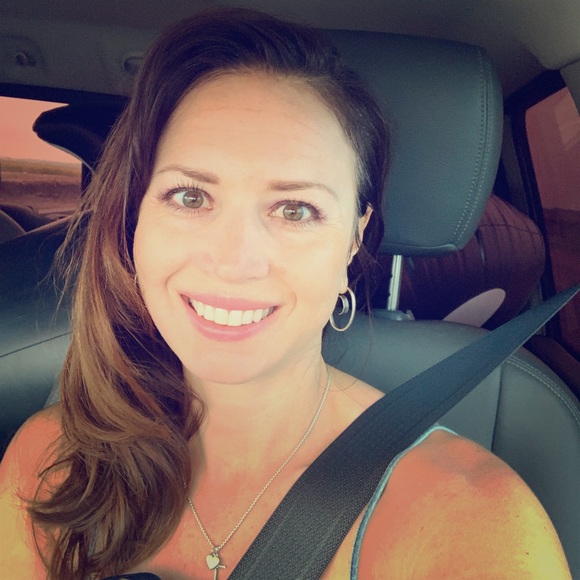 Meet your Posher, Cassie - Picture 1 of 1